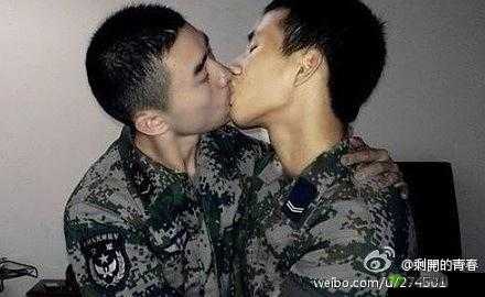 军人同性 CHINESE69 猛男：热血与激情的独特演绎