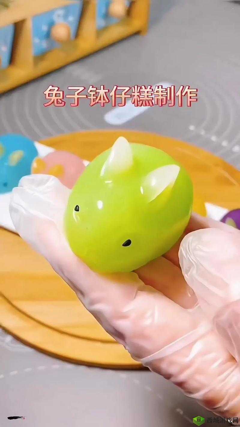 动物餐厅里的传统钵仔糕如何解锁？它背后隐藏着怎样的秘密用途？